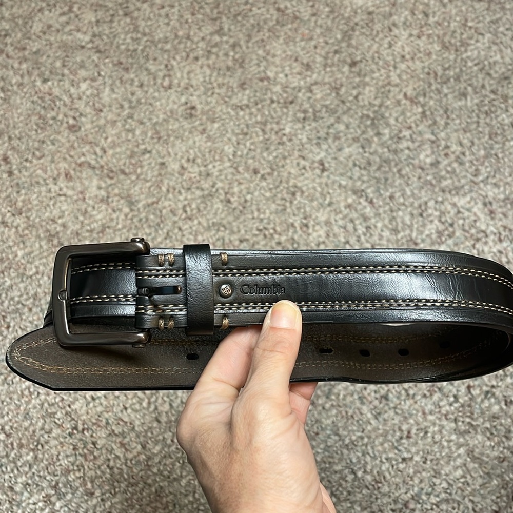 Columbia - new- leather belt